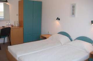 Отель Kavaler Hotel Созополь Двухместный номер с 1 кроватью или 2 отдельными кроватями-3